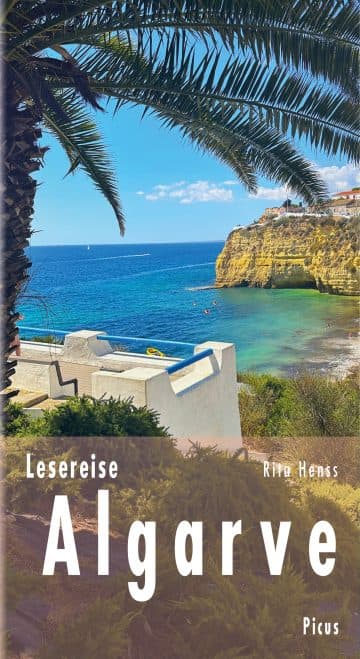 A Reading Journey Through the Algarve